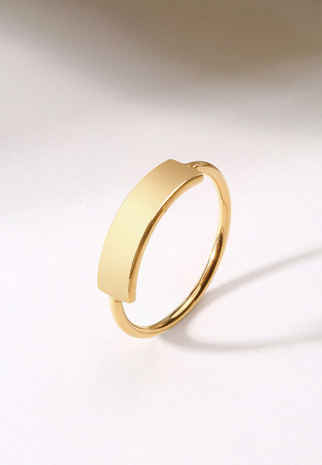 헤스티아 미니멀리스트 각인가능한 플레이트 슬림 밴드 반지 (골드)